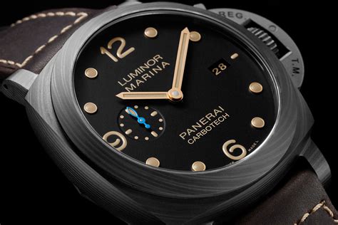 panerai carbo tech